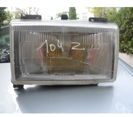 Pièces et services auto Hérault Castries - 34160 - Photos Vivastreet Cause retraite, phares, feu AV-AR- anti brouillard