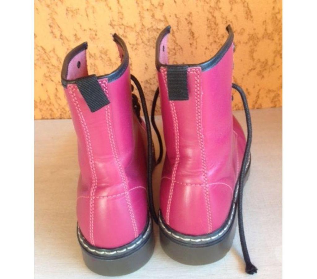 Chaussures Seine-et-Marne Meaux - 77100 - Photos Vivastreet BOTTINES roses