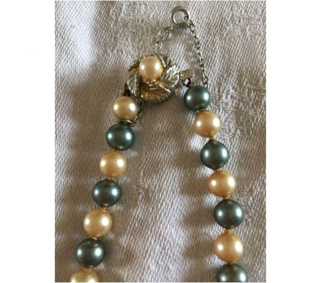 Bijoux occasion Gard Nimes - Photos Vivastreet Collier en perles de Majorque