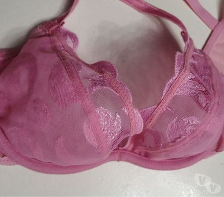Vêtements occasion Val-d'Oise Bernes sur Oise - 95340 - Photos Vivastreet Soutien Gorge De Chez WONDERBRA Taille 85B (Neuf)