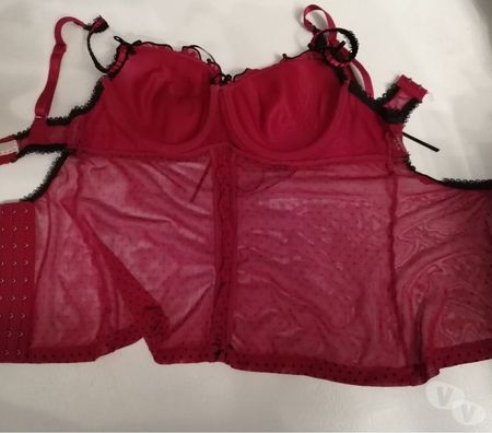 Vêtements occasion Val-d'Oise Bernes sur Oise - 95340 - Photos Vivastreet Bustier Guêpière MANQUE ETIQUETTE DE LA MARQUE Taille 85B