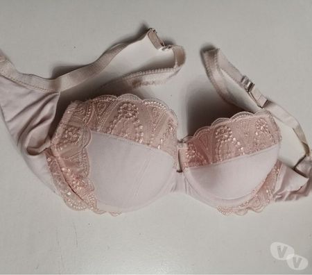 Vêtements occasion Val-d'Oise Bernes sur Oise - 95340 - Photos Vivastreet Soutien Gorge BOUCHARA Taille 90B ( Neuf)