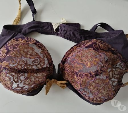 Vêtements occasion Val-d'Oise Bernes sur Oise - 95340 - Photos Vivastreet Top : Soutien Gorge Armatures De Chez LOU Taille 90C (Neuf)