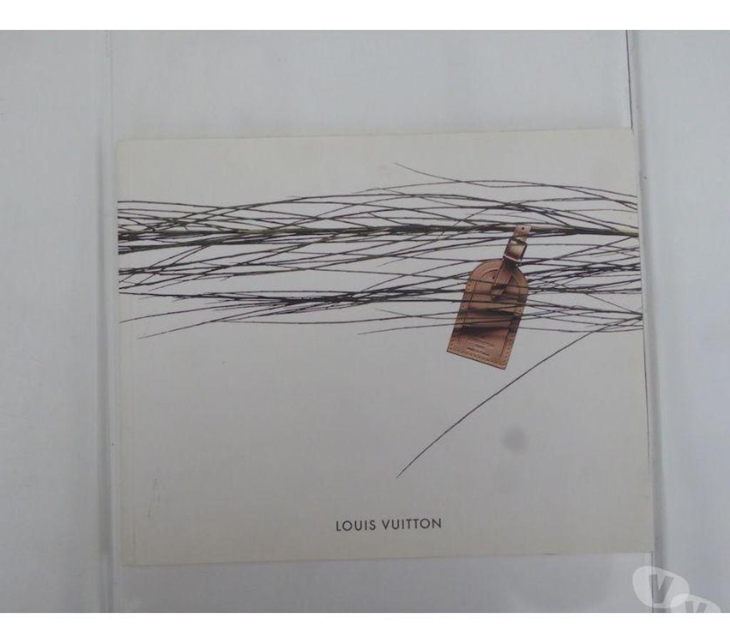 Livres occasion Essonne Bievres - 91570 - Photos Vivastreet Livre Louis Vuitton catalogue 2005