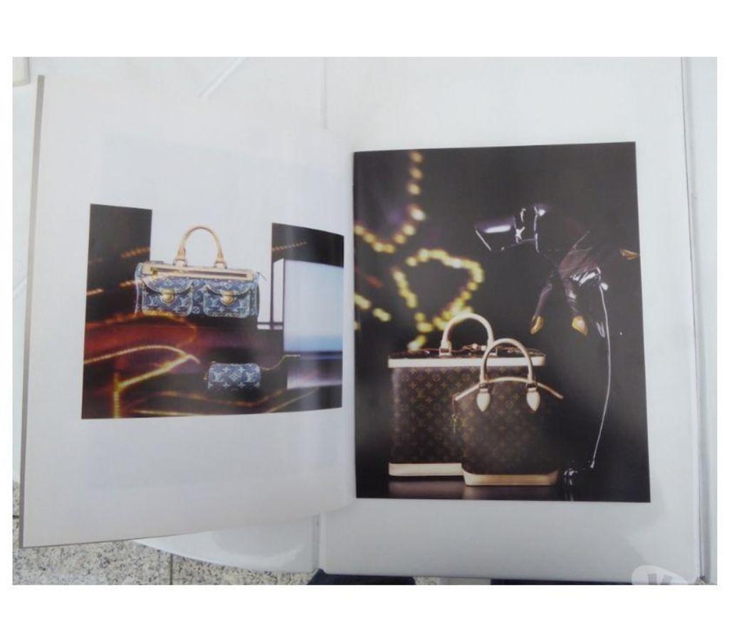 Livres occasion Essonne Bievres - 91570 - Photos Vivastreet Livre Louis Vuitton catalogue 2006