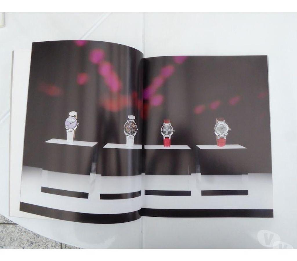 Livres occasion Essonne Bievres - 91570 - Photos Vivastreet Livre Louis Vuitton catalogue 2006
