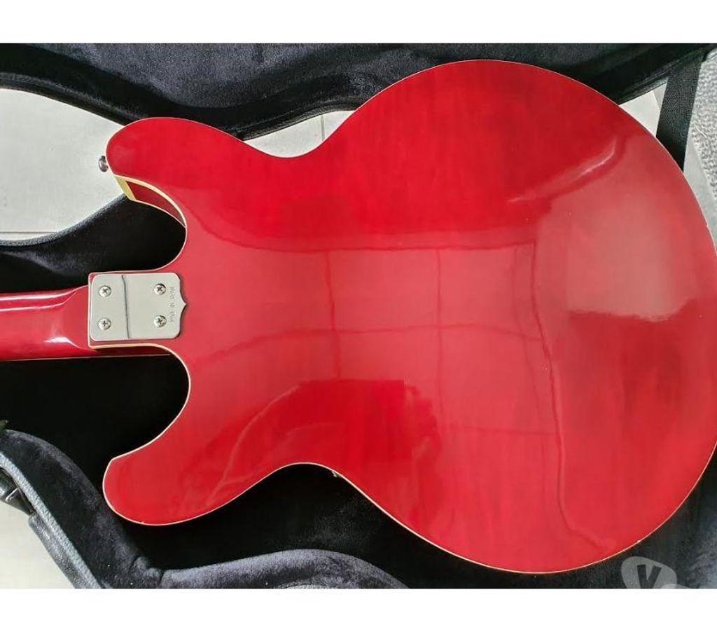 Instruments de musique Bas-Rhin Mommenheim - 67670 - Photos Vivastreet Guitare 14 caisse EMPERADOR années 60 - Stéréo