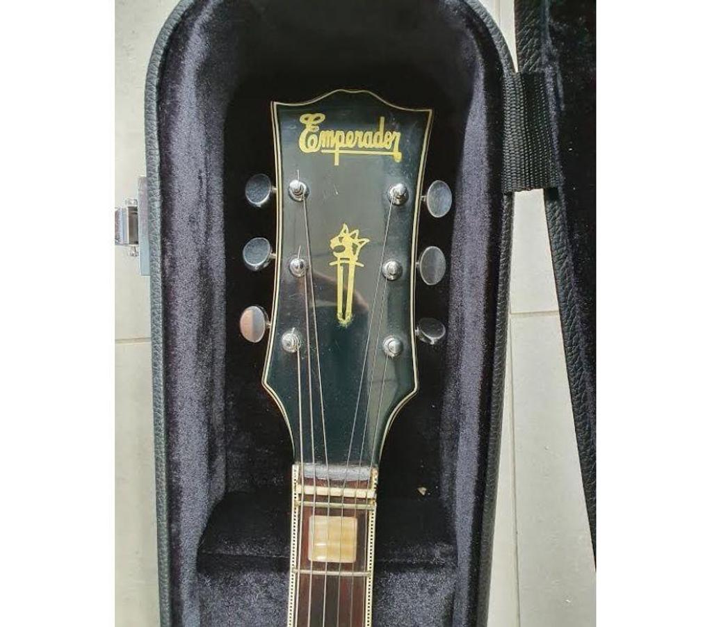 Instruments de musique Bas-Rhin Mommenheim - 67670 - Photos Vivastreet Guitare 14 caisse EMPERADOR années 60 - Stéréo