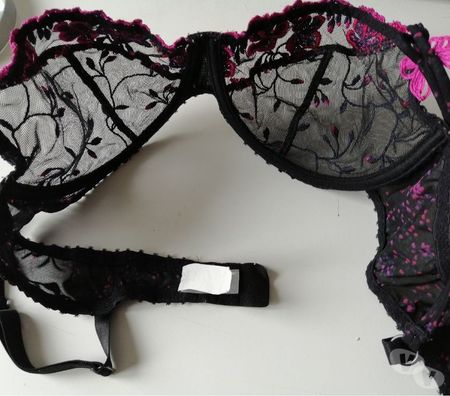 Vêtements occasion Val-d'Oise Bernes sur Oise - 95340 - Photos Vivastreet TOP : Soutien Gorge De Chez AUBADE Taille 95C ( Neuf)