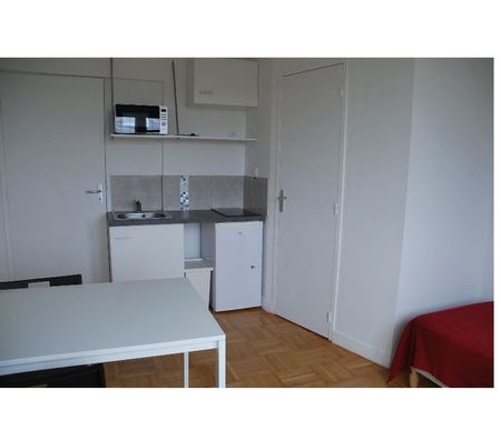 Appartement meublé Finistère Morlaix - 29600 - Photos Vivastreet B11 Studio ADSL buanderie, jardin, l. vélo MORLAIX