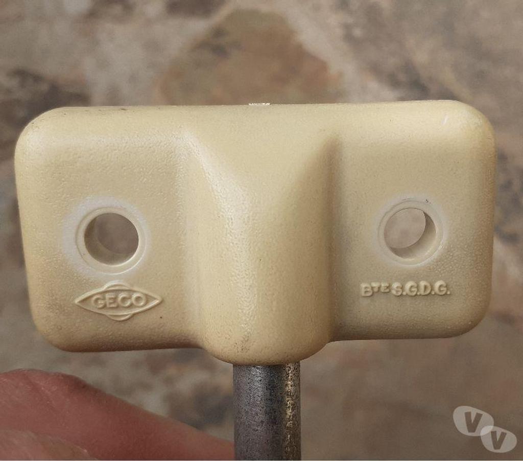 Pièces et services auto Var Cuers - 83390 - Photos Vivastreet rétroviseur intérieur Citroën 2cv , méhari , Dyane