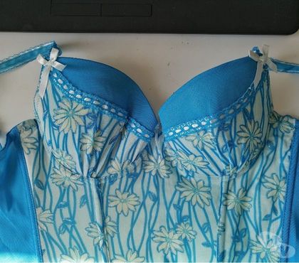 Vêtements occasion Bernes sur Oise Val-d'Oise - Photos Vivastreet TOP : Corset Bustier A Jarretelles Neuf PHILIS Taille 95C