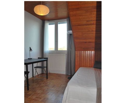 Appartement meublé Finistère Morlaix - 29600 - Photos Vivastreet B22 2 PIECES, ADSL, buanderie, pkg, MORLAIX (St Jo)