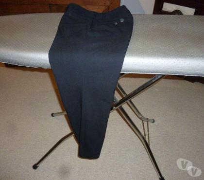 Vêtements occasion Le Kremlin Bicetre Val-de-Marne - Photos Vivastreet Pantalon noir femme Banana Republic Taille 0