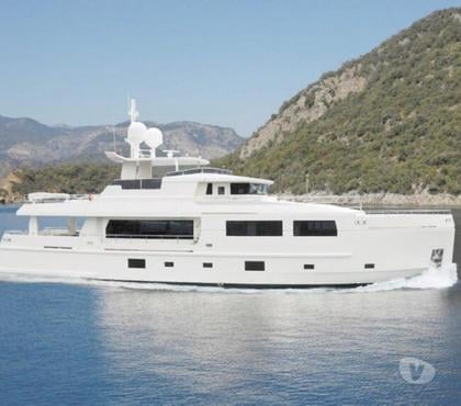 Bateaux à moteur Juan les Pins Alpes-Maritimes - Photos Vivastreet MAGNIFIQUE YACHT