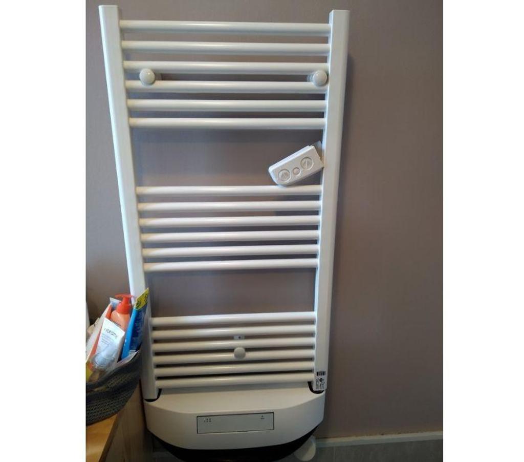 Artisans & dépannages Seine-et-Marne Faremoutiers - 77515 - Photos Vivastreet Dépannage radiateur sèche serviettes stendino DELTACALOR