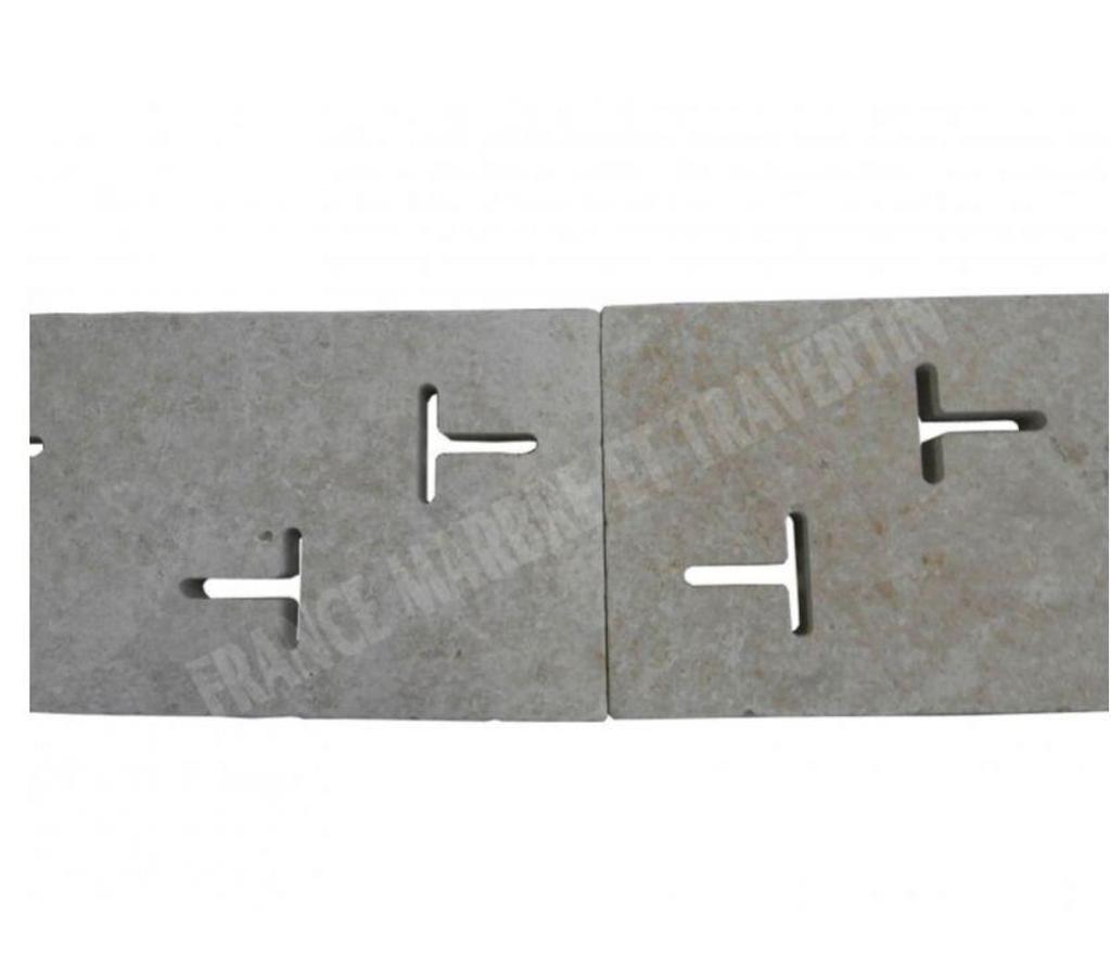 Var Forcalqueiret - 83136 - Photos Vivastreet Travertin Classique Grille Grande T 25x61cm REF 954