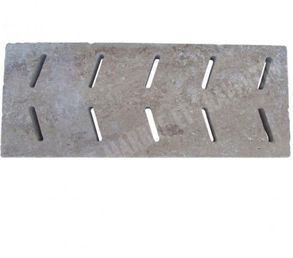 Var Forcalqueiret - 83136 - Photos Vivastreet Travertin Classique Grille Fleche 25x61 cm REF 919