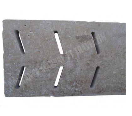 Bricolage - Jardin - Outillage Forcalqueiret Var - Photos Vivastreet Travertin Classique Grille Fleche 25x61 cm REF 919