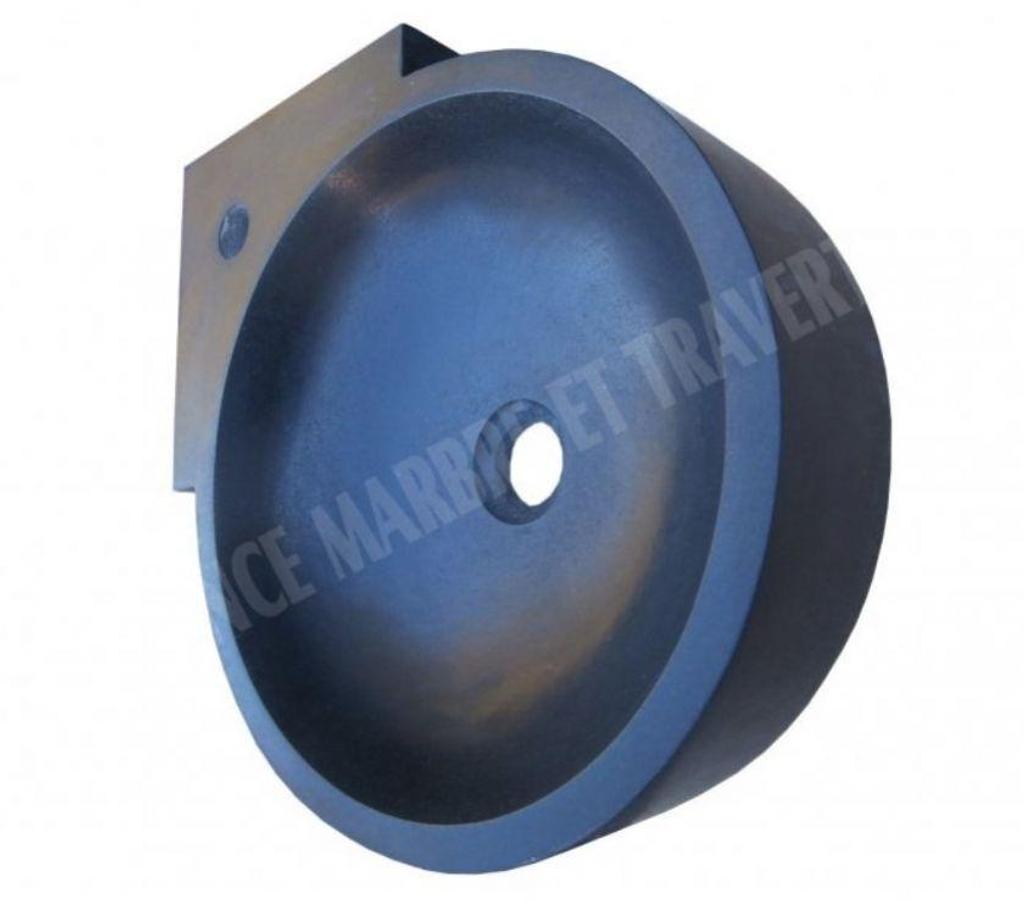 Var Forcalqueiret - 83136 - Photos Vivastreet Basalte Noir Lave Main Esthétique Angle 40x40 cm REFR 1692