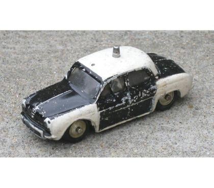 Collection Maule Yvelines - Photos Vivastreet Miniature CIJ : Voiture de Police Renault Dauphine