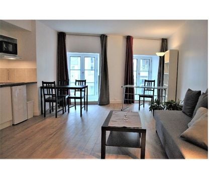 Location meublé Morlaix Finistère - Photos Vivastreet Beau studio immeuble standing centre MORLAIX