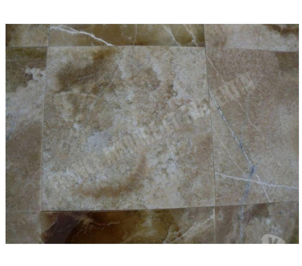  Var Forcalqueiret - 83136 - Photos Vivastreet Onyx Miel 30x30 cm REF 211