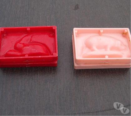 Jeux jouets occasion Le Teilleul Manche - Photos Vivastreet 2 emportes piéces animaux de la ferme en pate à modeler