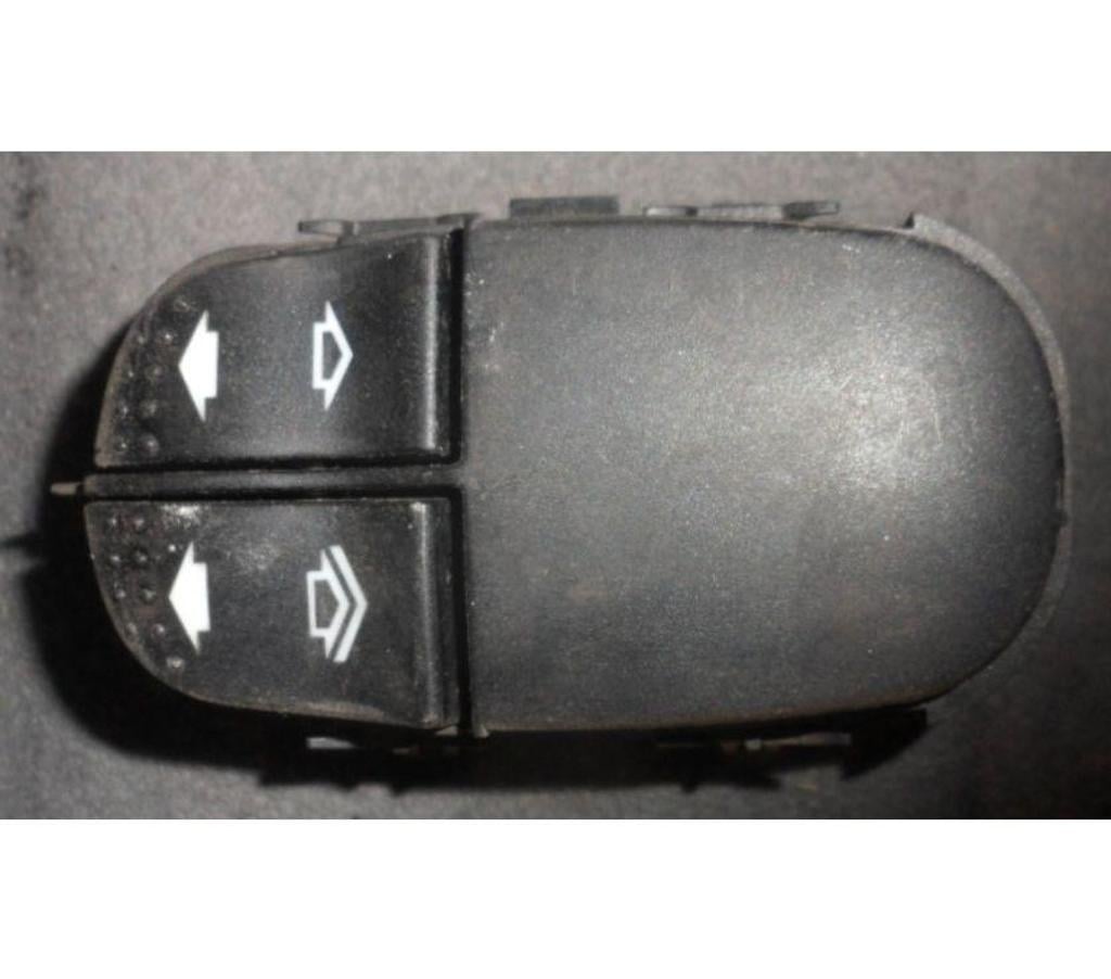 Pièces et services auto Hérault Castries - 34160 - Photos Vivastreet Pièces diverses d'occasion deFord Focus break de 2000