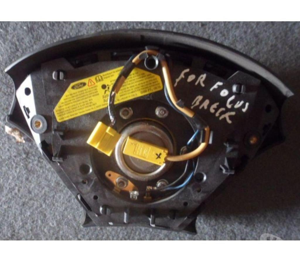 Pièces et services auto Hérault Castries - 34160 - Photos Vivastreet Pièces diverses d'occasion deFord Focus break de 2000