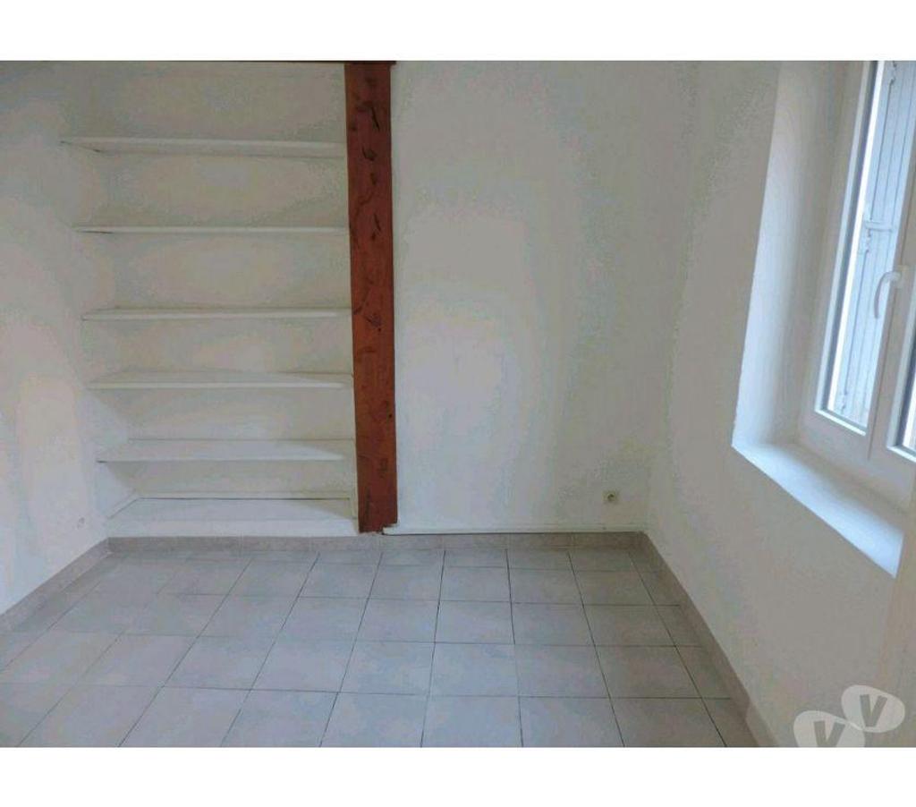 Appartements à vendre Gard Nimes - Photos Vivastreet APPARTEMENT P3 bis proche ARENES NIMES (pour investisseur)
