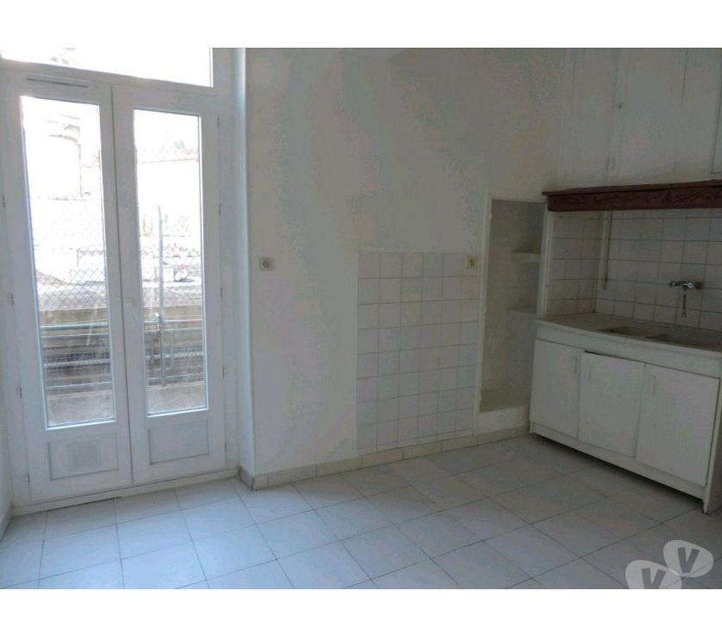 Appartements à vendre Gard Nimes - Photos Vivastreet APPARTEMENT P3 bis proche ARENES NIMES (pour investisseur)