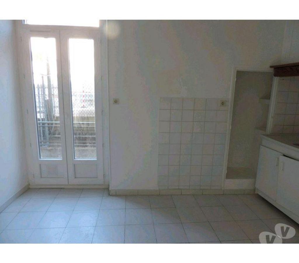 Appartements à vendre Gard Nimes - Photos Vivastreet APPARTEMENT P3 bis proche ARENES NIMES (pour investisseur)