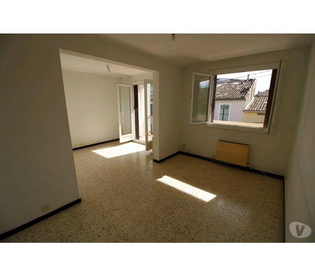 Appartements à vendre Gard Nimes - Photos Vivastreet APPARTEMENT LUMINEUX 3 Pièces proche CV