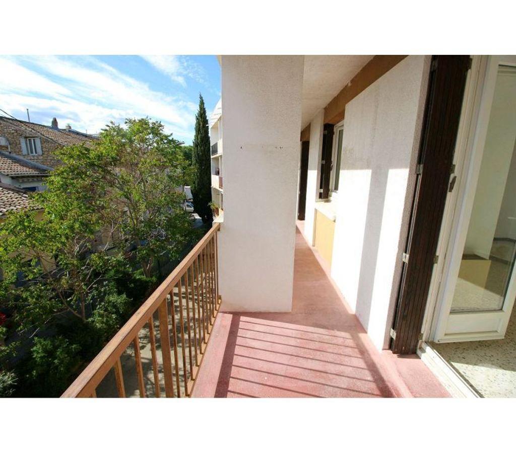 Appartements à vendre Gard Nimes - Photos Vivastreet APPARTEMENT LUMINEUX 3 Pièces proche CV