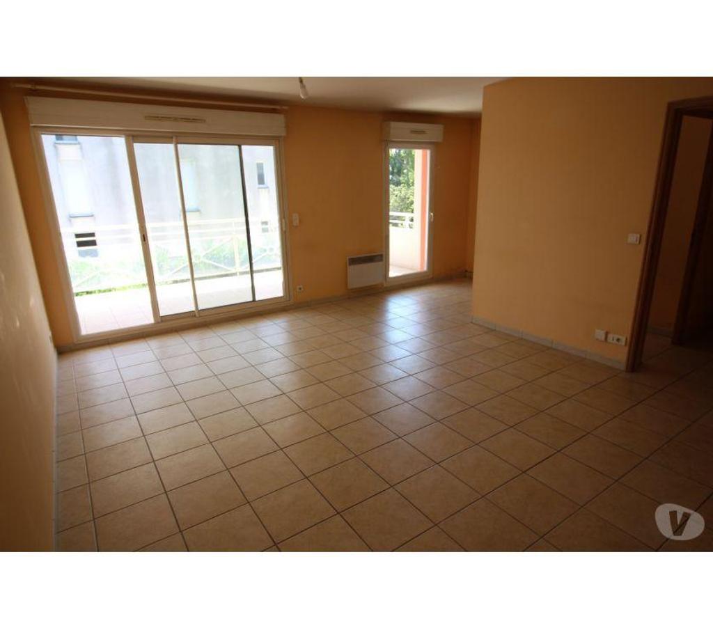 Appartements à vendre Gard Nimes - Photos Vivastreet NIMES, APPARTEMENT 3 Pièces, Terrasse et Parking