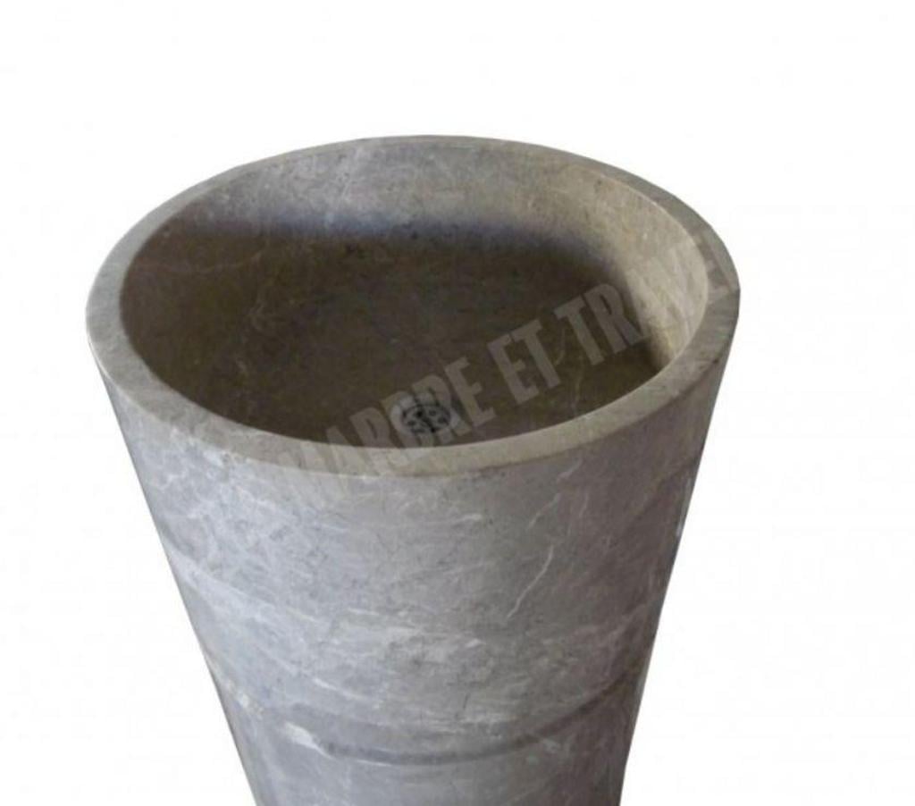  Var Forcalqueiret - 83136 - Photos Vivastreet Marbre Gris Piédestal Vasque REF 2011