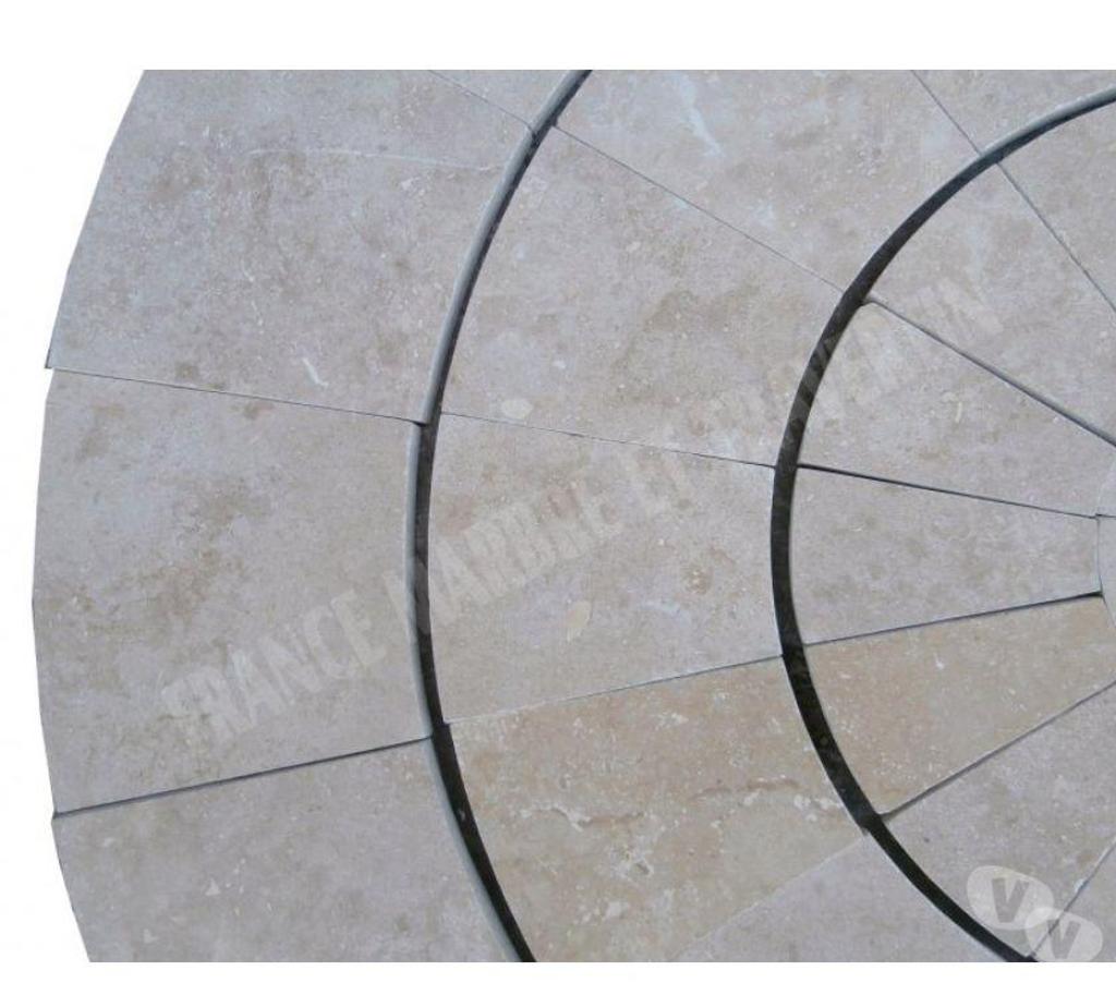  Var Forcalqueiret - 83136 - Photos Vivastreet Travertin ClssBeige Cercle Manoir Diamètre 90 cm REF 1238