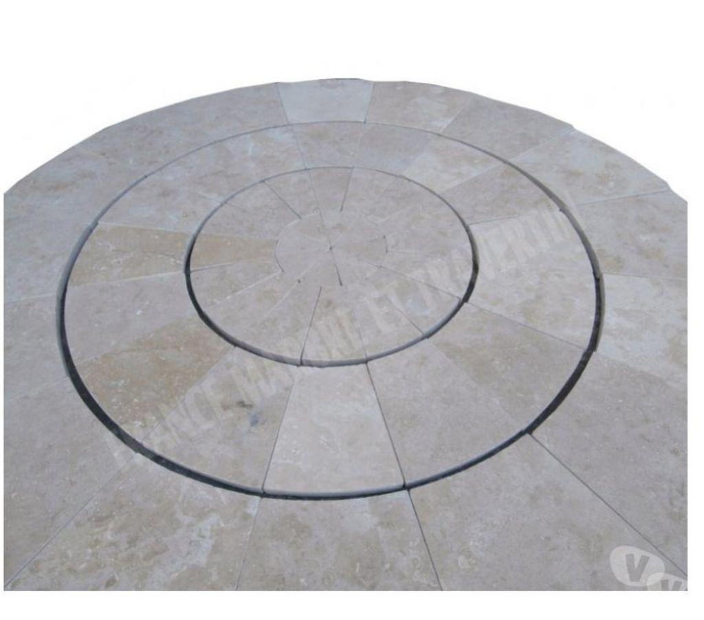  Var Forcalqueiret - 83136 - Photos Vivastreet Travertin ClssBeige Cercle Manoir Diamètre 90 cm REF 1238