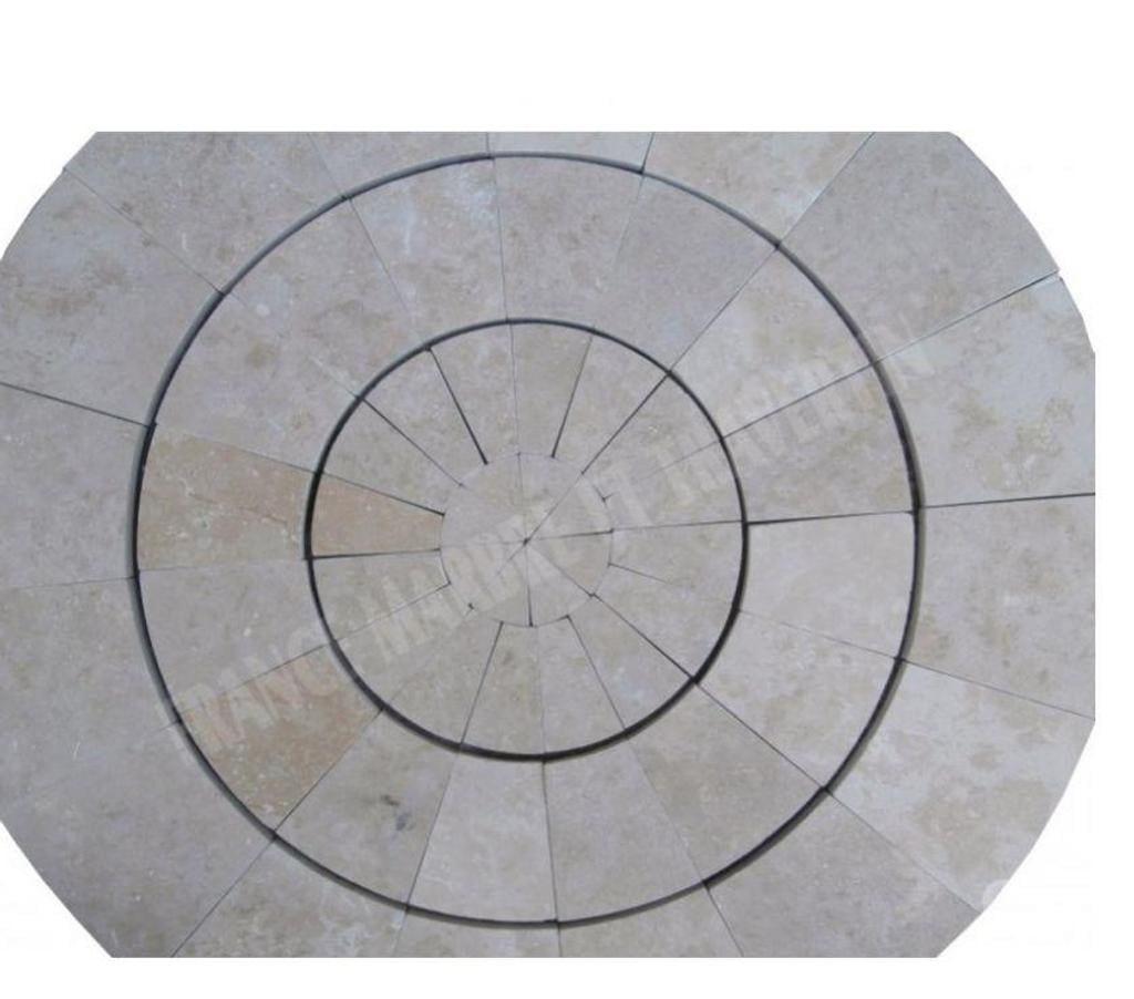  Var Forcalqueiret - 83136 - Photos Vivastreet Travertin ClssBeige Cercle Manoir Diamètre 90 cm REF 1238