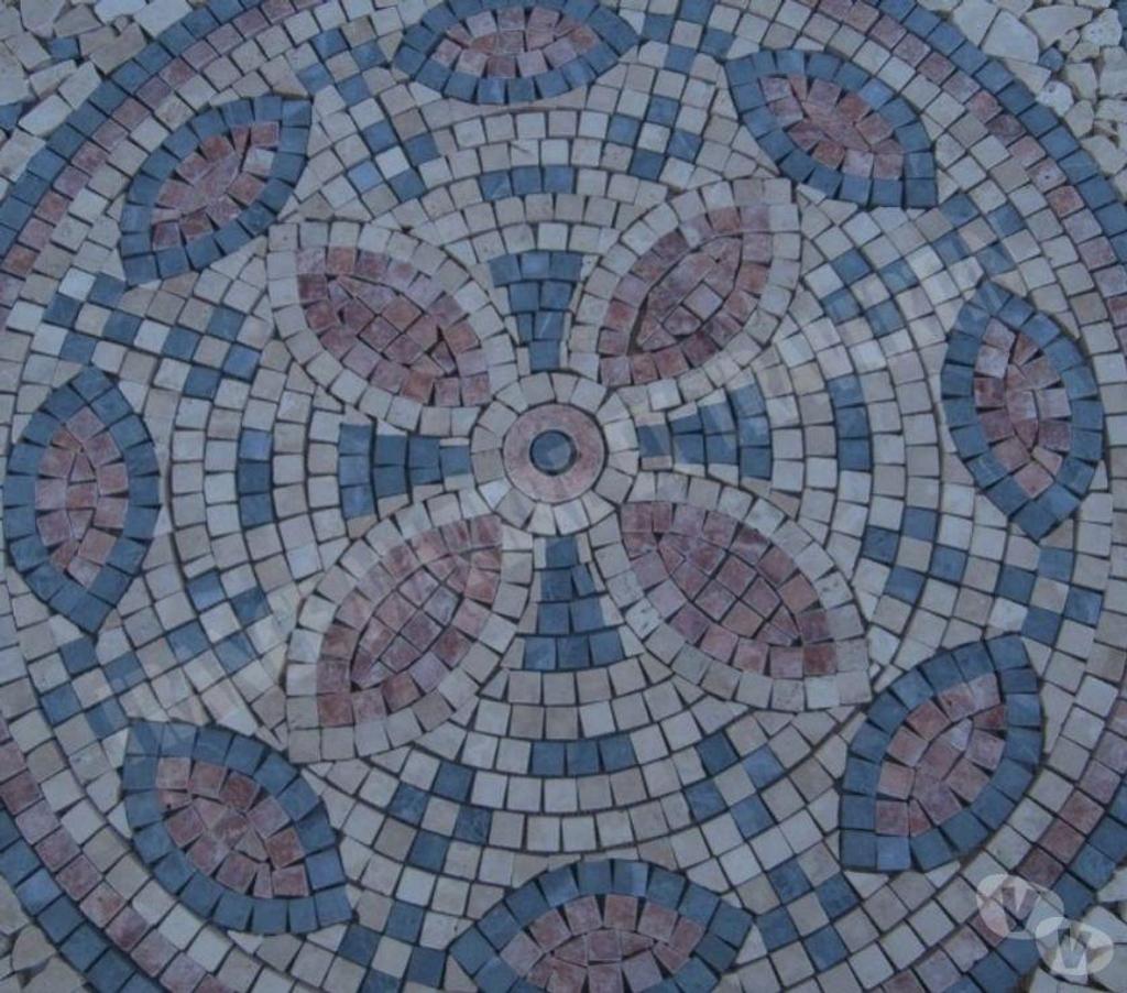  Var Forcalqueiret - 83136 - Photos Vivastreet Travertin Mixte Rosace 91x91 cm REF 1045