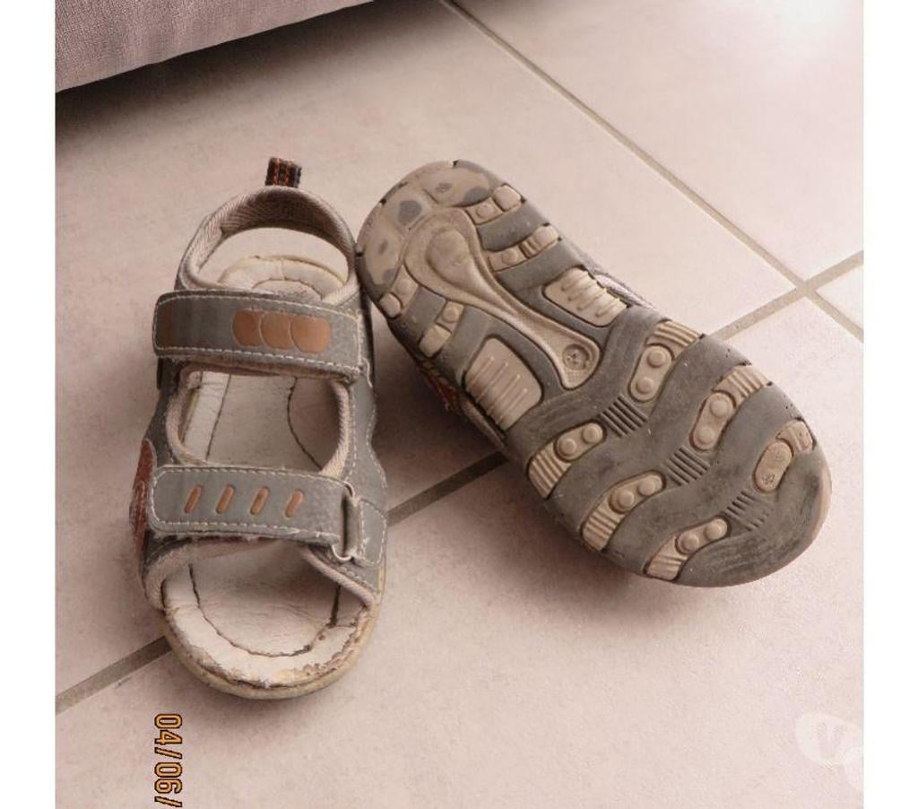 Chaussures Puy-de-Dôme Clermont Ferrand - Photos Vivastreet Sandale 3 pommes