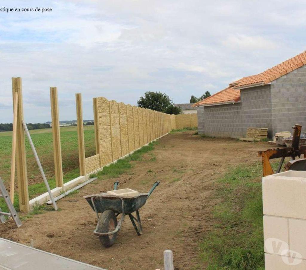  Ille-et-Vilaine Fougeres - 35300 - Photos Vivastreet Clôture en béton déco pour le parc et jardin.