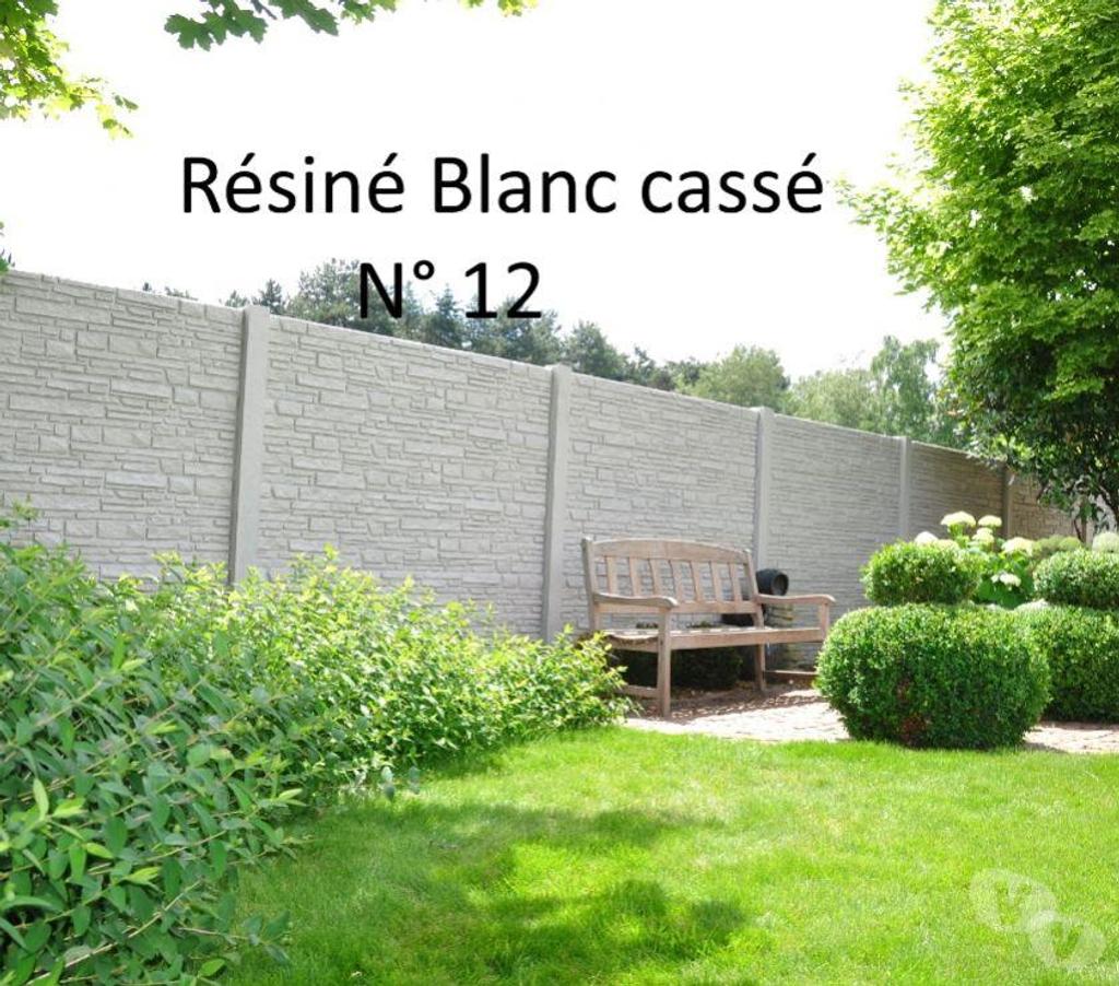  Ille-et-Vilaine Fougeres - 35300 - Photos Vivastreet Clôture en béton déco pour le parc et jardin.