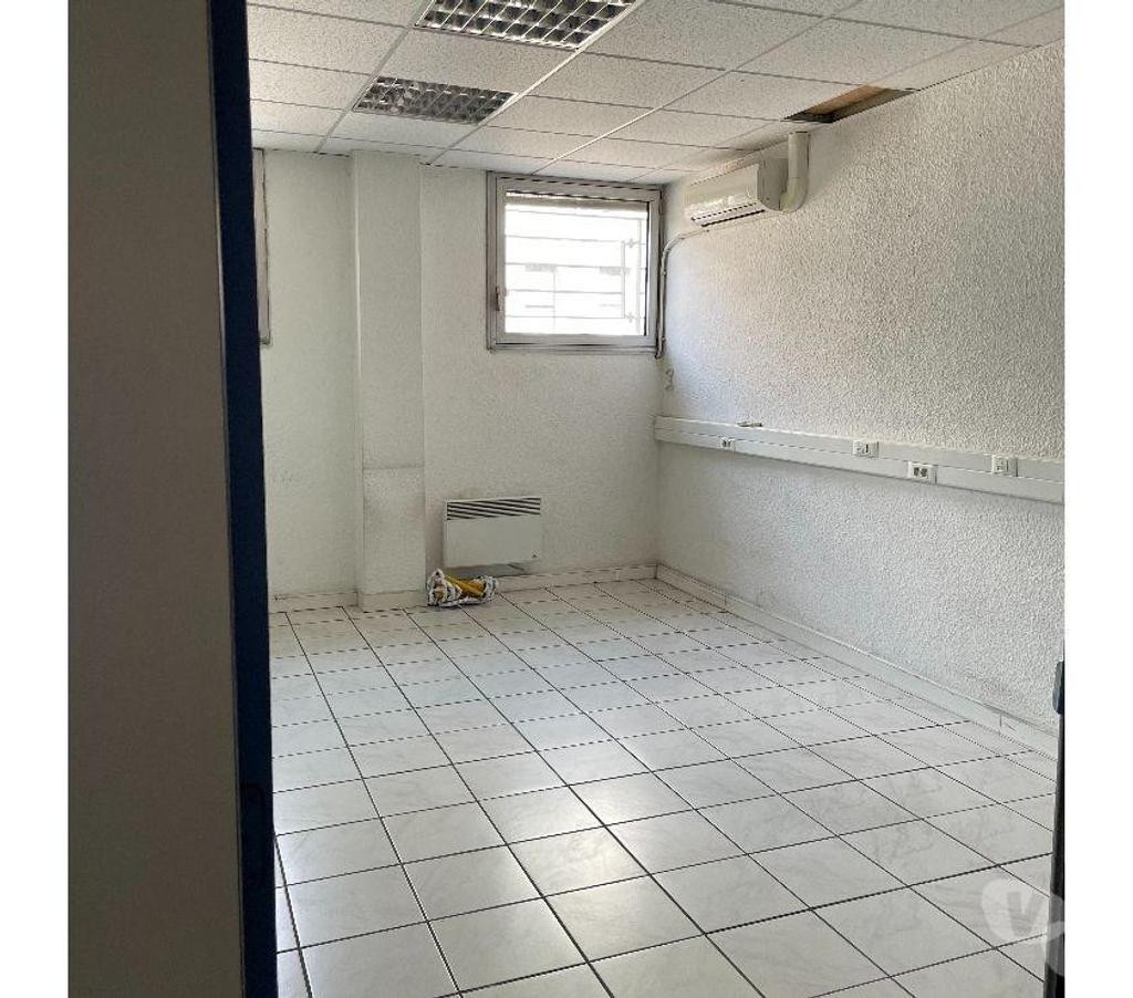 bureaux locaux Isère Grenoble - Photos Vivastreet local 60 m² - 3 pièces