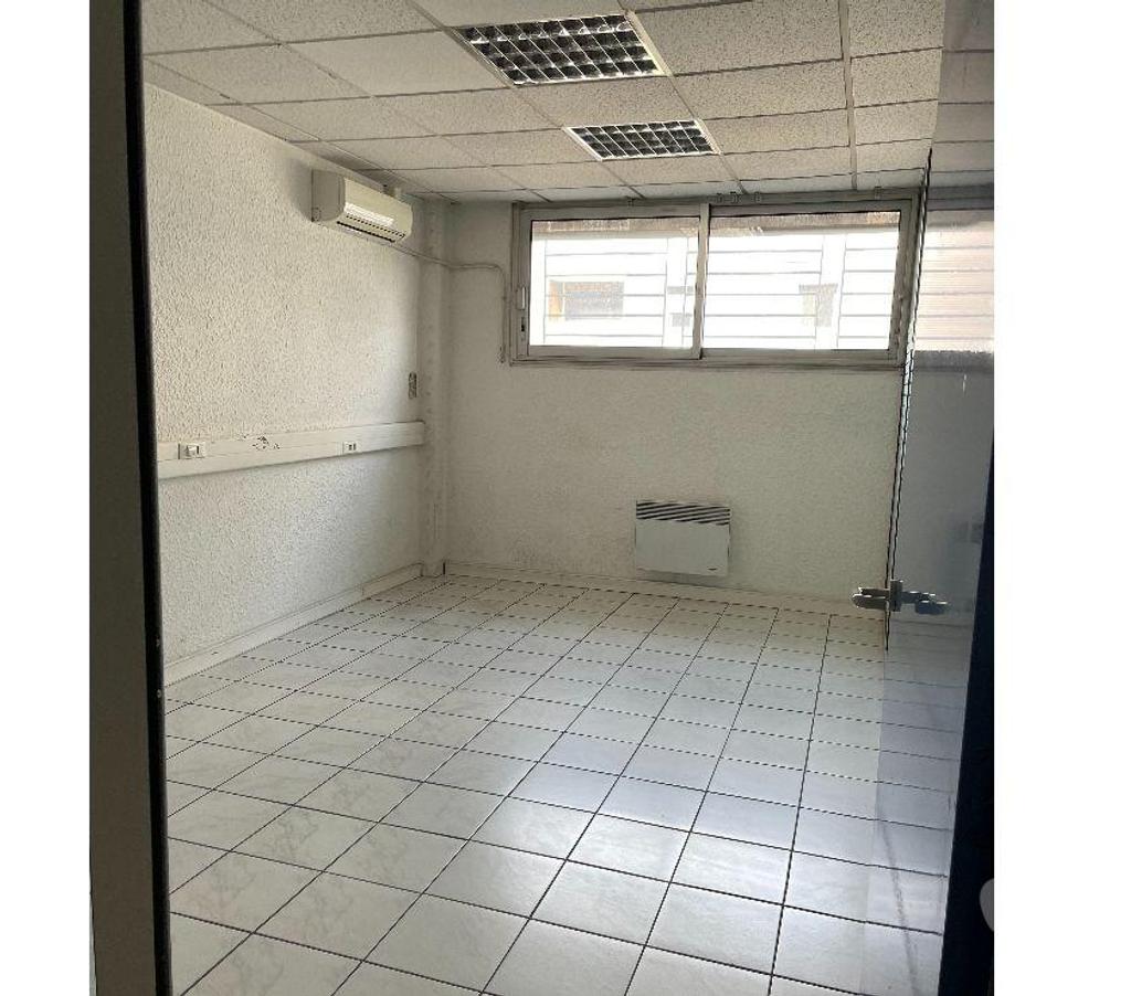 bureaux locaux Isère Grenoble - Photos Vivastreet local 60 m² - 3 pièces