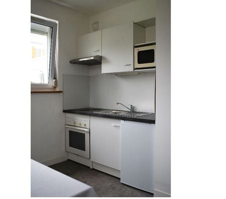 Appartement meublé Finistère Morlaix - 29600 - Photos Vivastreet 01 12 24 S1 StudioT1, ADSL, jardin privé MORLAIX Coatsehro