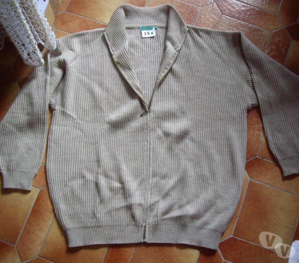 Vêtements occasion Bas-Rhin Bouxwiller - 67330 - Photos Vivastreet Habits HOMME (pantalons, chemises, pulls, gilets, vestes...)