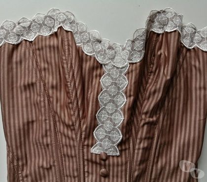 Vêtements occasion Bernes sur Oise Val-d'Oise - Photos Vivastreet TOP BUSTIER & PORTE JARRETELLES NEUF Taille 42