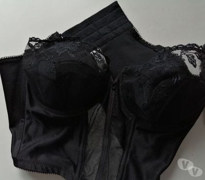 Vêtements occasion Bernes sur Oise Val-d'Oise - Photos Vivastreet LOU : BLACK BUSTIER GUEPIERE Dentelle TAILLE 95B ( Neuf)